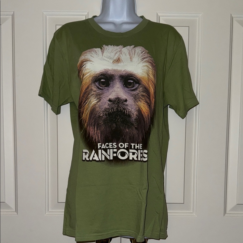 NWOT Roger Williams Zoo Tee